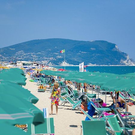 Villaggio Turistico Internazionale Porto Recanati Kültér fotó